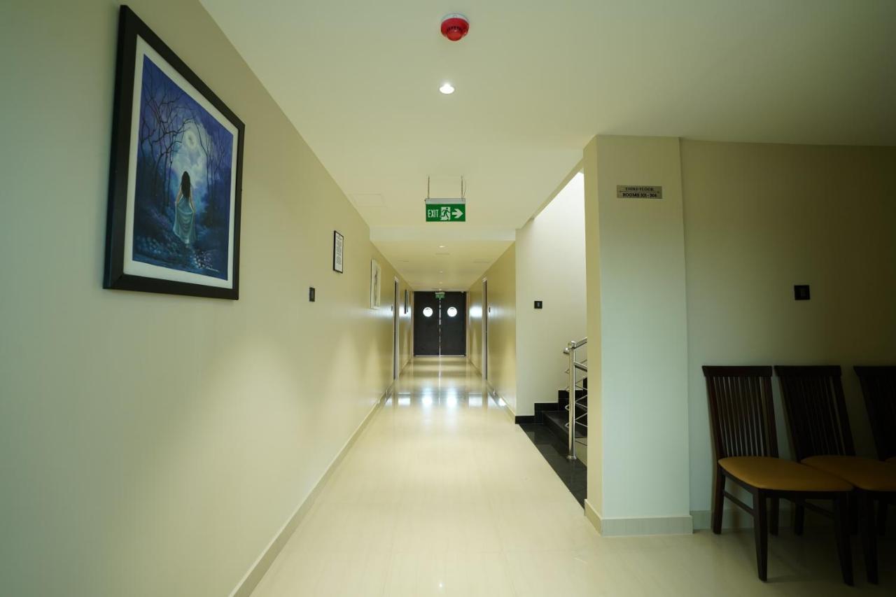 Neyyar Residency Hotel Neyyattinkara Exterior photo